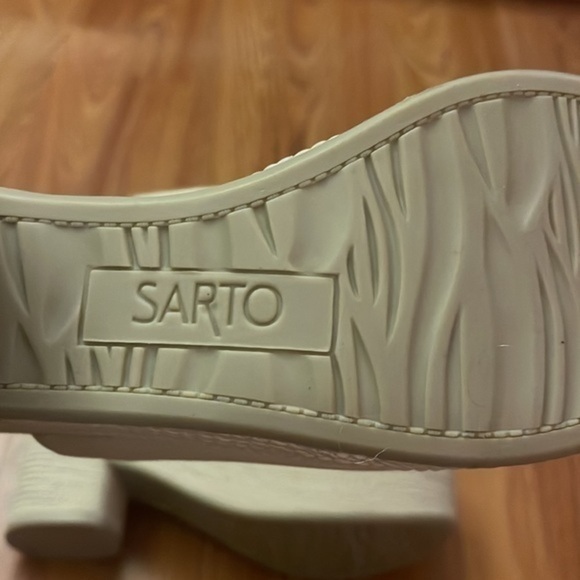 Coco Platform Sandals by Franco Sarto. NEW - Picture 4 of 5